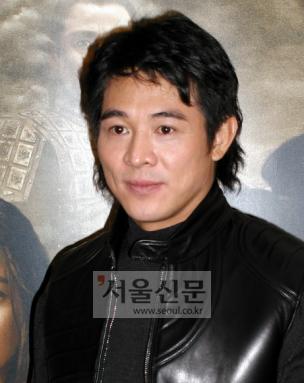 이연걸 “데뷔시절 덩샤오핑 주석 도움 받았다”