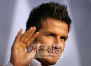 “’꽃미남 피부’ 베컴 비결은 보톡스?”