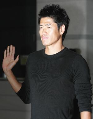설기현 ‘풀럼 이적설’에 英팬들 ‘갑론을박’