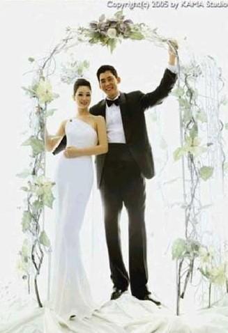 모델 임상효와 결혼한 태국재벌 찻 차이라이왓은 누구?