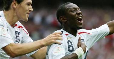 [동영상] 오언 환상골…잉글랜드, 이스라엘 3대 0 완파