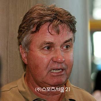 잉글랜드 차기 감독은 무리뉴? 히딩크?