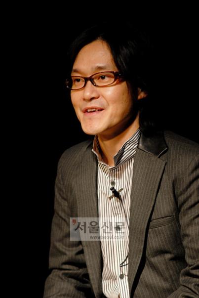 ‘엑스재팬’ 토시 “서울공연 수익금 태안 기부”