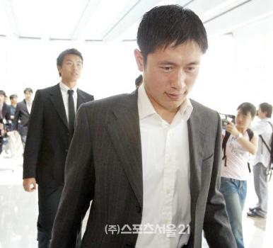 연속 결장 이영표 “라모스 감독 존경한다”
