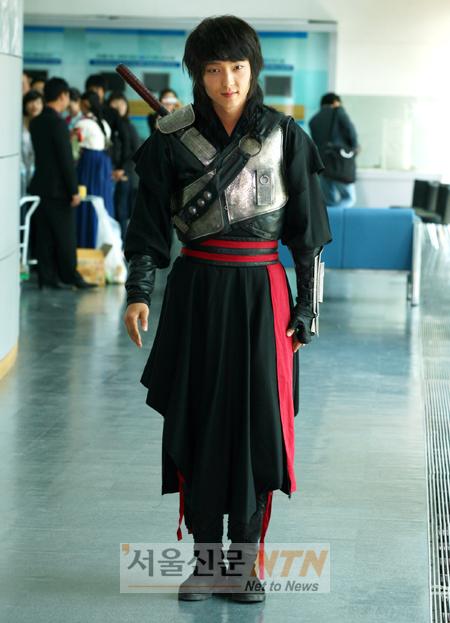 이준기, ‘촛불집회 강경 진압’에 쓴소리