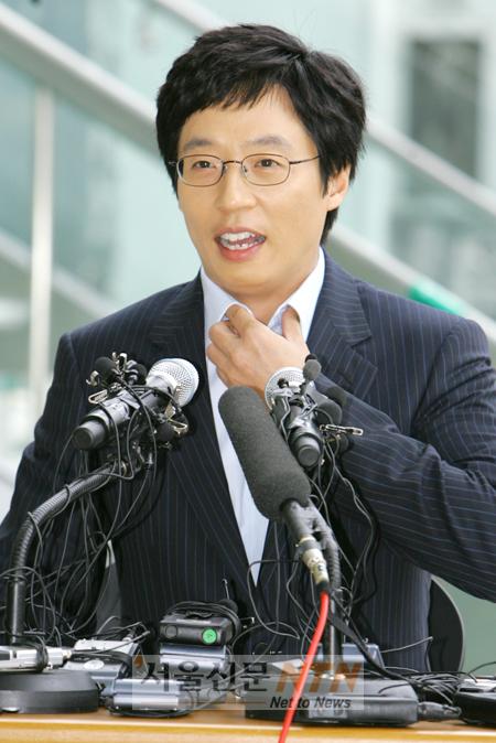 [NOW포토] 유재석 “기자회견 떨리네요”
