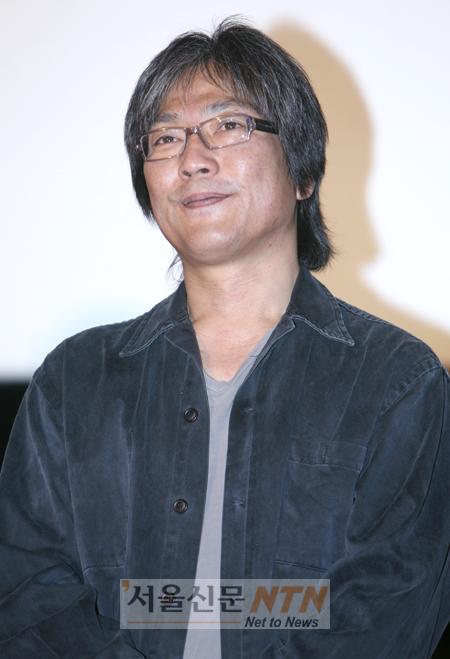 김태균 감독 “굶어죽는 동포를 보는 건 부끄러운 일”