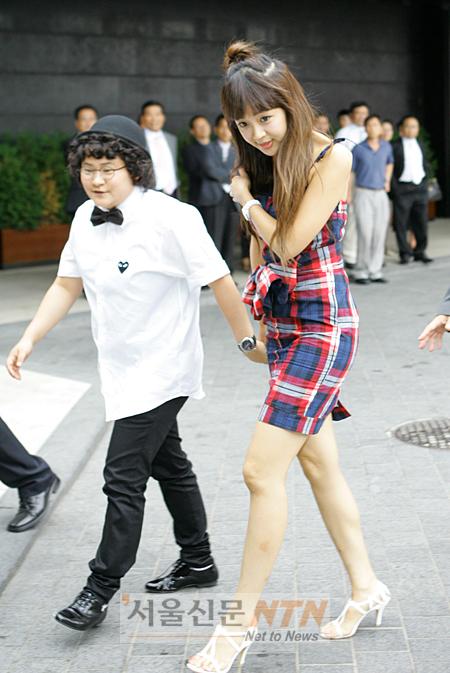[NOW포토]김신영ㆍ백보람 “결혼 축하해요”