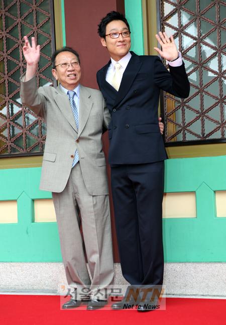 [NOW포토] 한무ㆍ이휘재 “재석이 결혼인데 꼭 와야죠”