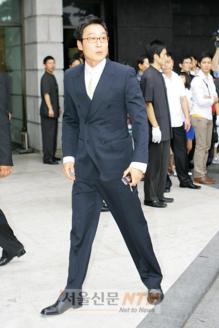 [NOW포토] 이휘재 “저도 장가 가고 싶어요”