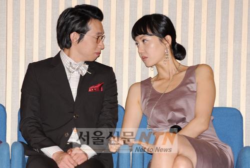 [NOW포토] 봉태규ㆍ염정아는 ‘눈싸움중’