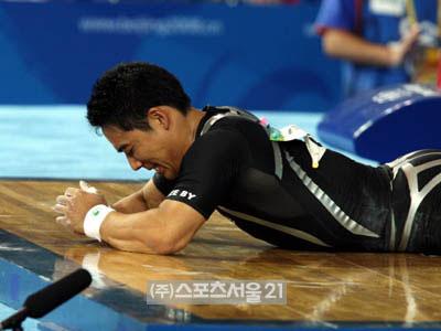 CCTV “역도 이배영은 올림픽을 빛낸 영웅”