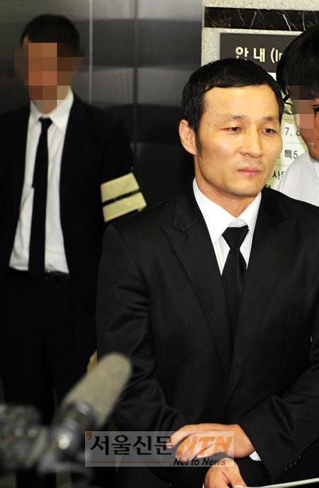 [NOW포토] 소속사 이용 부장, 故이언 사건 브리핑