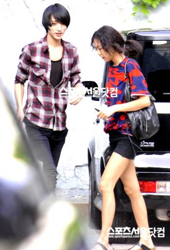 김민희, 톱모델 이수혁과 열애…소속사도 인정