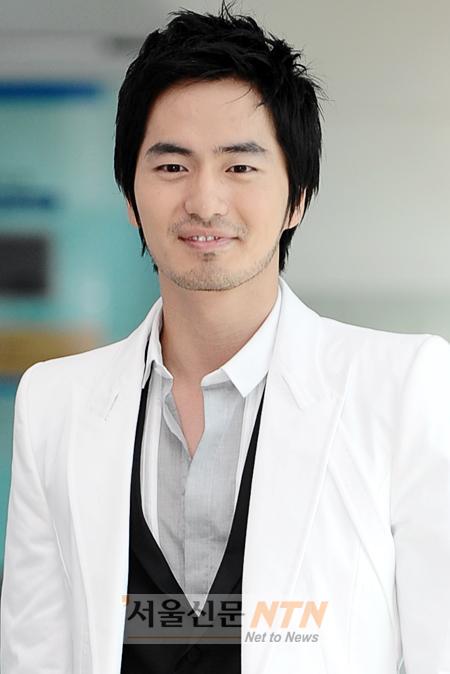 이진욱 “또 ‘엄친아’ 역할 맡았어요”