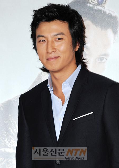 [NOW포토] 박건형 “부여의 왕족 ‘도진’ 인사드려요”