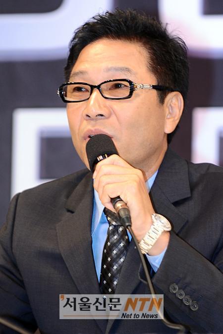 이수만 “보아의 팔 부상은 美진출 액땜”