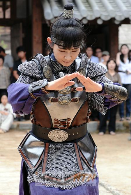 [NOW포토] 채시라 “천추태후 잘 되길 부탁드립니다”