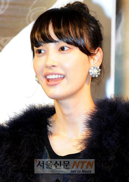 이나영 “배용준과 결혼설은 루머일 뿐”