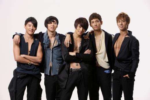 동방신기, ‘6살 시각장애 꼬마’ 와 한 무대
