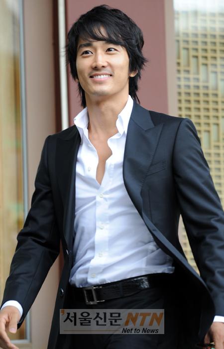 [NOW포토] 송승헌 “상우야 결혼 축하해”