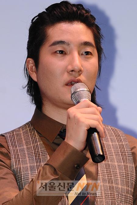 [NOW포토]에픽하이 DJ 투커츠 “헤어 스타일 어때요?”