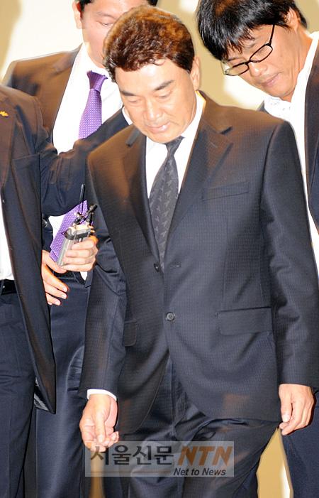 [NOW포토] 故최진실 빈소 찾은 이덕화