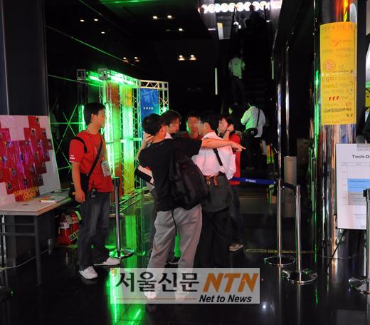 부산영화제, 마이크ㆍ조명 고장 ‘운영 미숙’ 여전