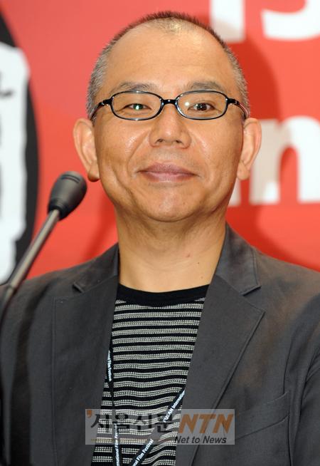 [NOW포토] 이누도 잇신 감독 “‘구구는 고양이다’ 사랑해주세요”