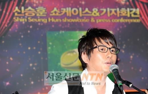 [NOW포토]’발라드의 황제’ 신승훈이 돌아왔다