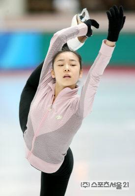 ‘피겨퀸’ 김연아, 베이징서 라이벌과 본격 경쟁