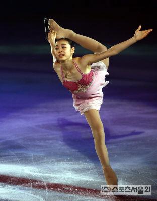 김연아 ‘롱에지 논란’ 가열’음모론 제기’