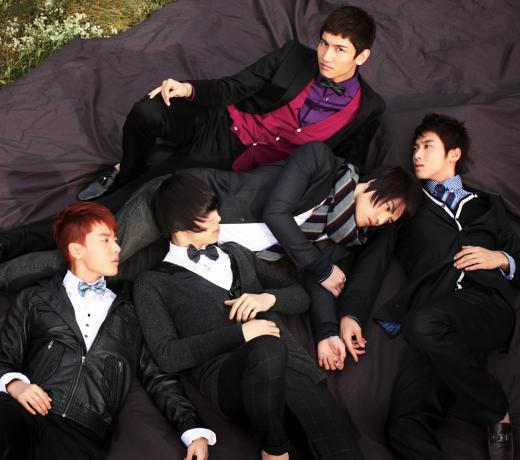 동방신기, 스페셜 에디션으로 인기 잇는다