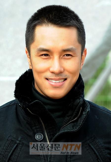 김동완 일문일답 “충성! 늦은만큼 열심히”