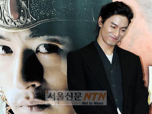 [NOW포토] 주진모, ‘쑥스러운 왕’의 모습