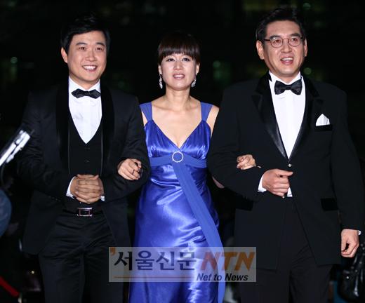 [NOW포토] 김성주ㆍ박미선ㆍ조형기 ‘레드카펫은 즐거워~’
