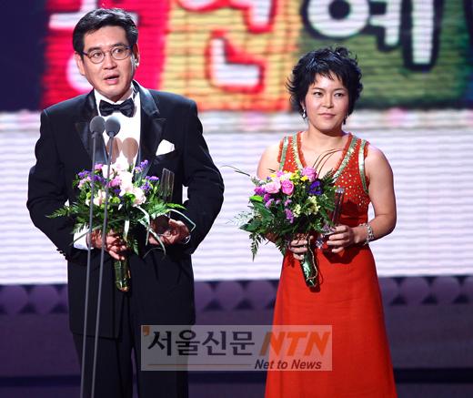 [NOW포토] 조형기ㆍ조혜련 “우정상 수상, 생각도 못했어요”