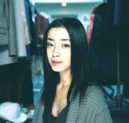유명 여배우 미야자와 리에 ‘혼전 임신’