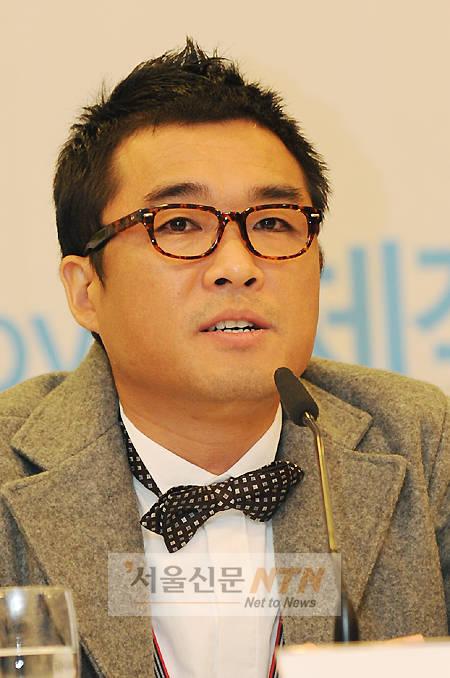 김건모 “내 나이 마흔 넷, 매일 밤 안무연습”