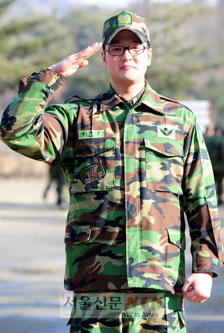 [NOW포토] 김태우 ‘건강하게 전역했습니다’