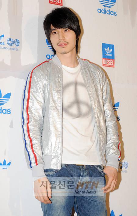 [NOW포토] 이동욱 ‘남성미 물씬 풍기는 수염’