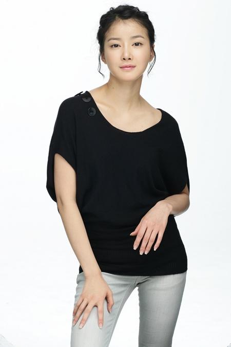 이시영, ‘초딩시절’ 생활기록부 공개