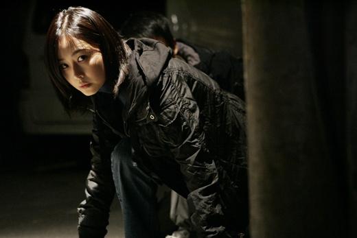 홍수현 “여성스런 이미지 잊어라” 터프형사 변신