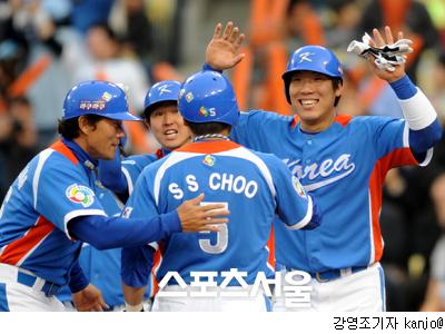 WBC 대표팀 선전에 고개 드는 ‘병역특례론’