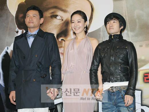 [NOW포토] 영화 ‘그림자살인’ 주역들, 손에 손잡고
