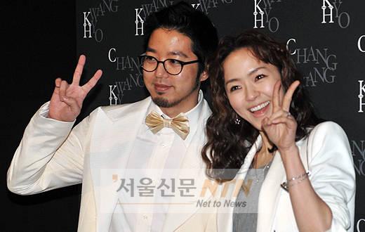 [NOW포토] 김형규ㆍ김윤아 부부, ’행복한 미소 가득!’