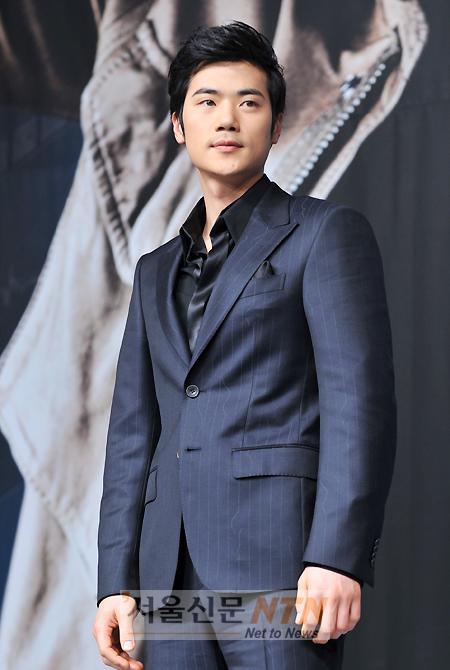 김강우 “작품위해 T팬티까지 입어봤다”