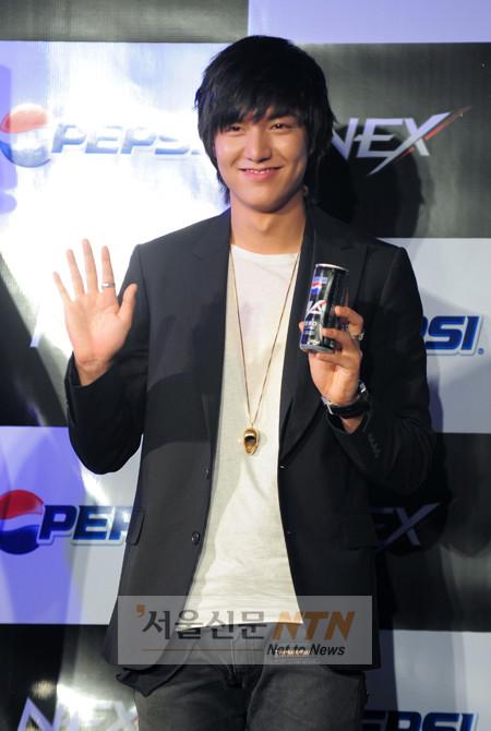 [NOW포토] 이민호 “펩시 모델 됐어요~”