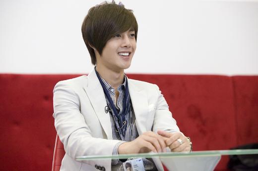 ‘꽃남’ 김현중, SS501멤버 진행 라디오출연