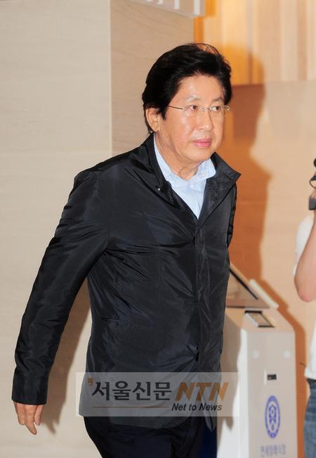 [NOW포토] 故여운계 빈소 찾은 동료배우 김용건